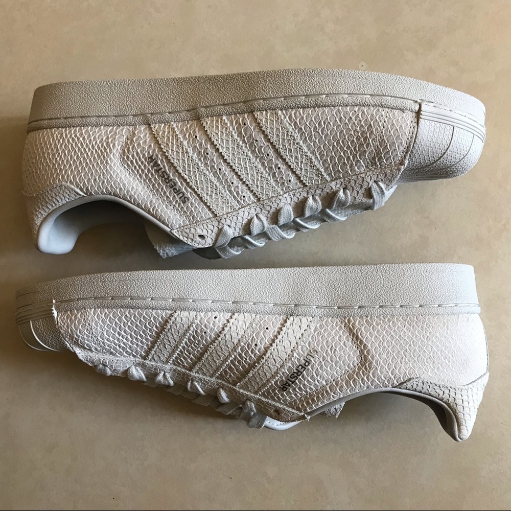 Adidas Women’s Superstar (Gray Tones/ Smoke White)